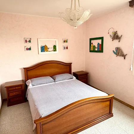 Apartment Ampio Con Bellissima Vista Mare - Ampia Terrazza, Parcheggio Gratuito E Wi-fi