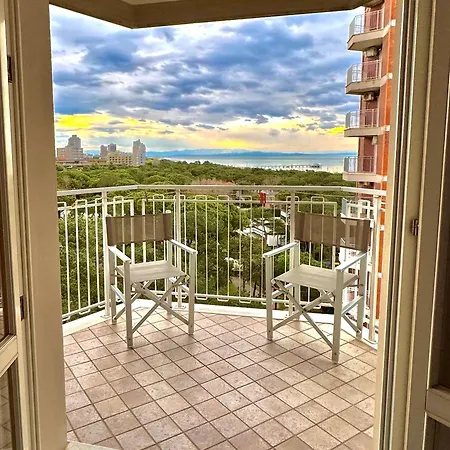 Apartment Ampio Con Bellissima Vista Mare - Ampia Terrazza, Parcheggio Gratuito E Wi-fi Lignano Sabbiadoro